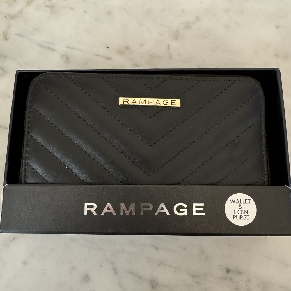 Women's Rampage Box Set Black Quilted Wallet Zip Around And‎ Credit Card ID Case
